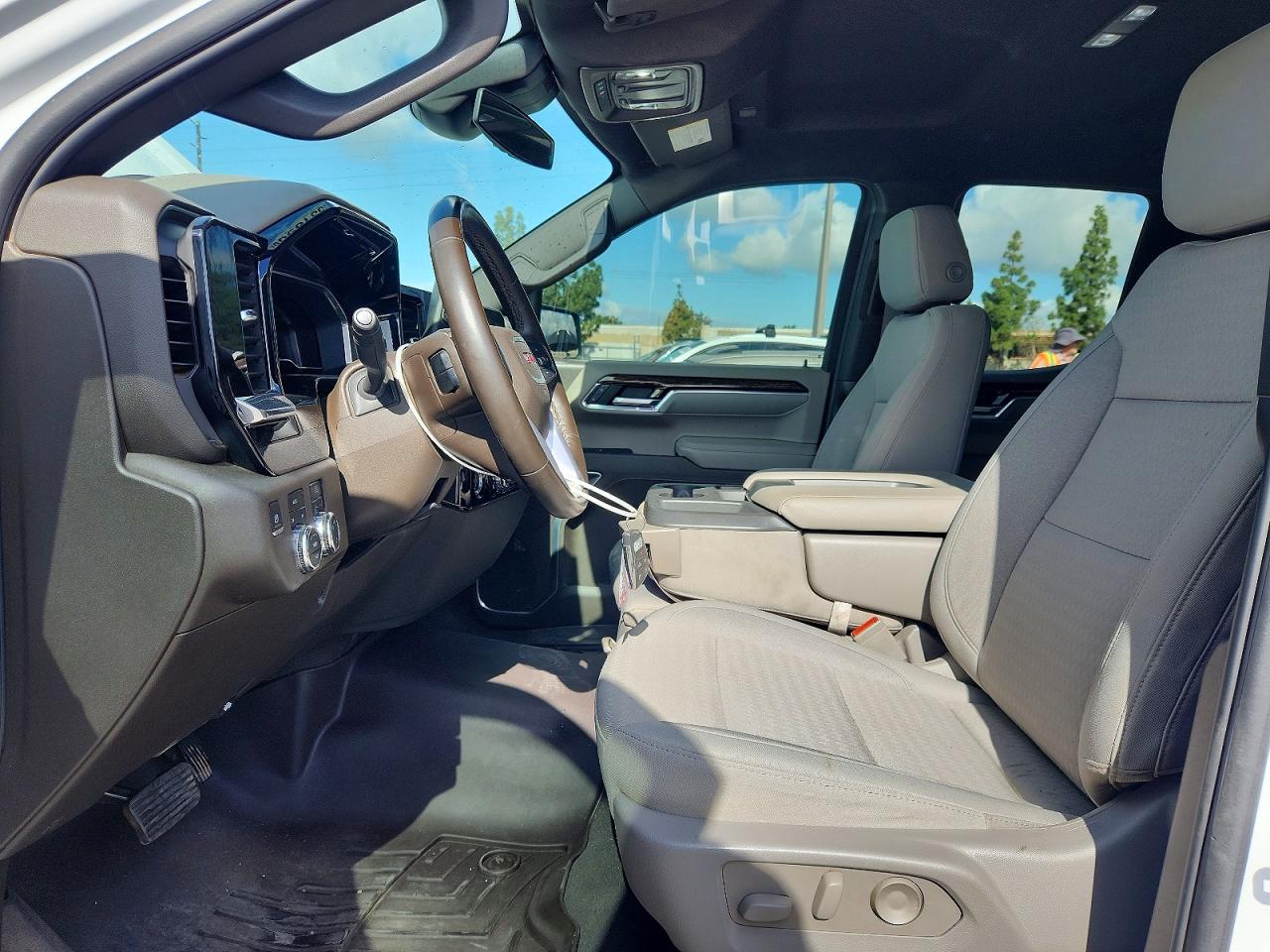 2023 GMC SIERRA
