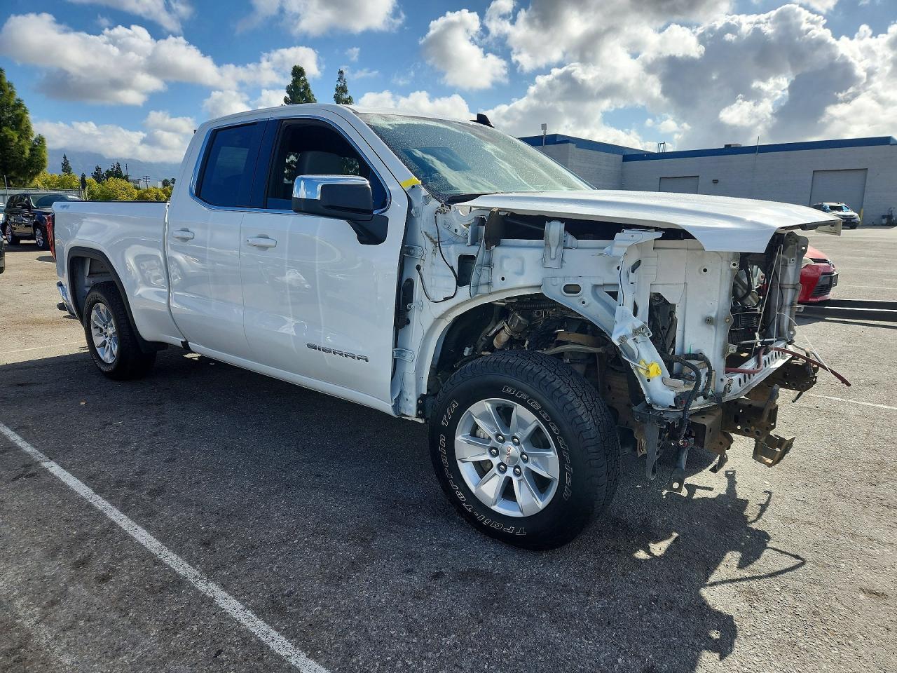 2023 GMC SIERRA