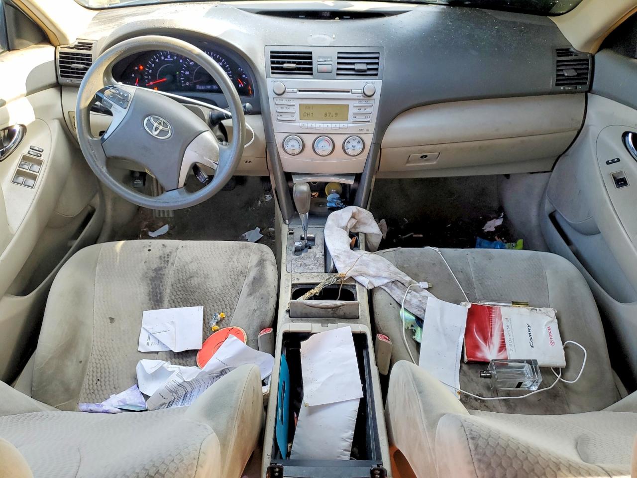 2010 TOYOTA CAMRY