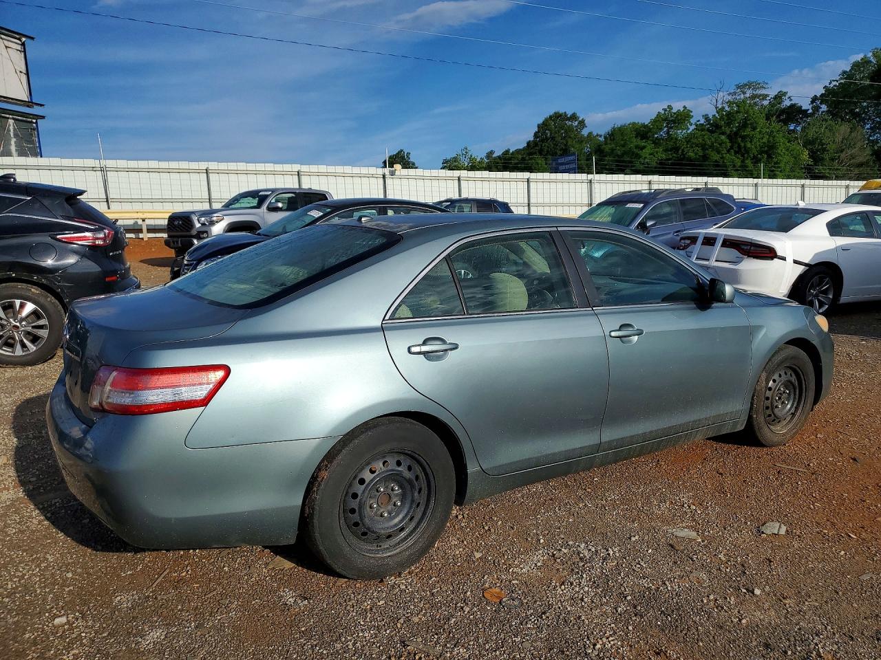 2010 TOYOTA CAMRY