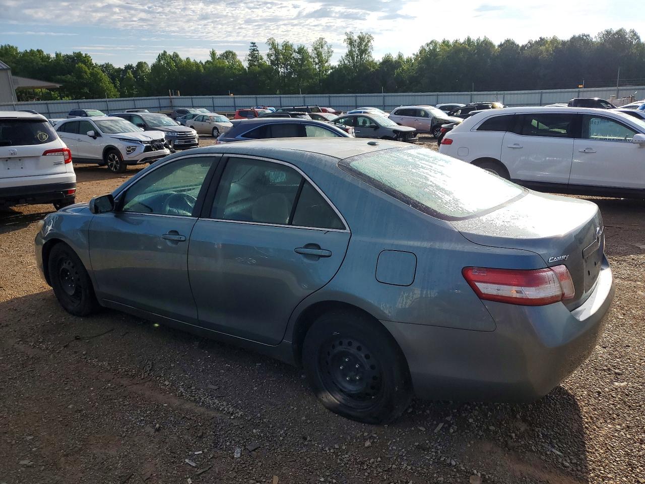 2010 TOYOTA CAMRY