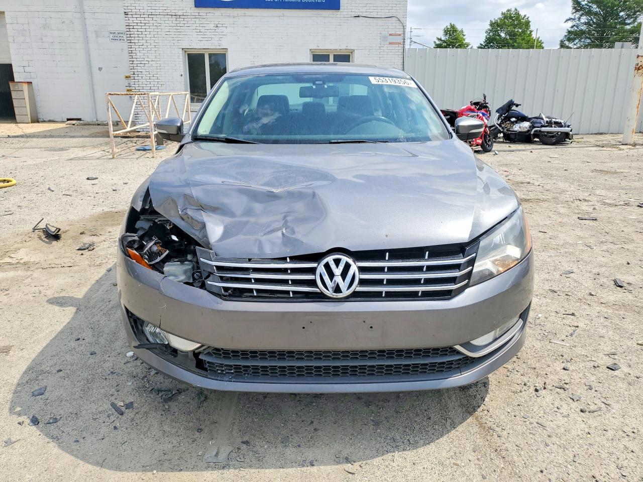 2014 VOLKSWAGEN PASSAT