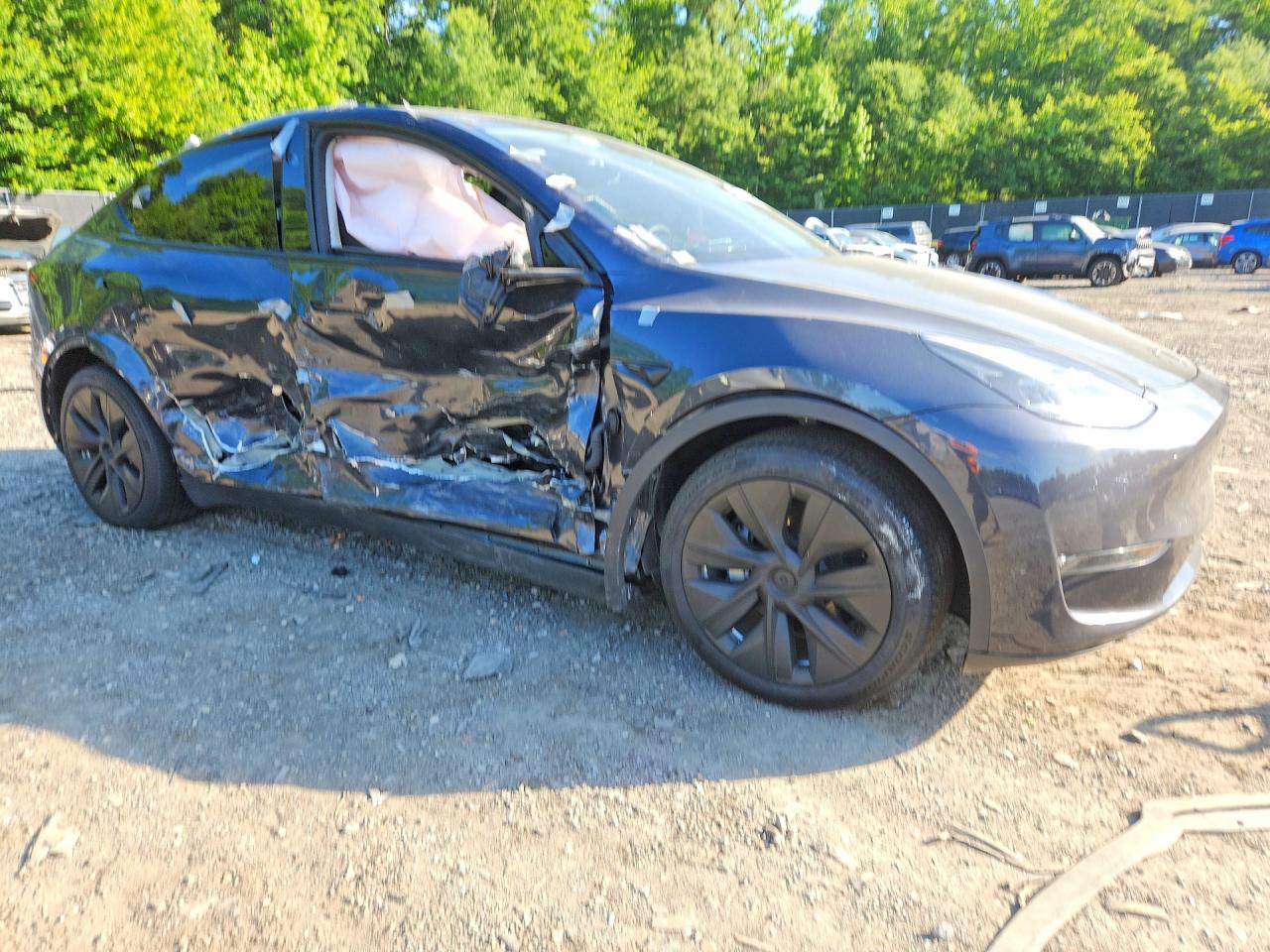 2024 TESLA MODEL Y