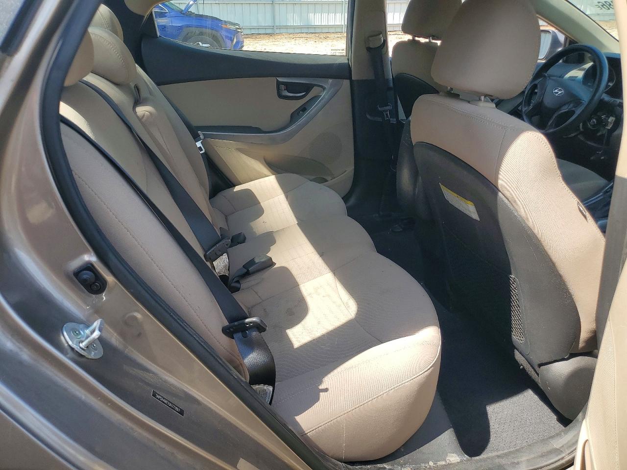 2016 HYUNDAI ELANTRA