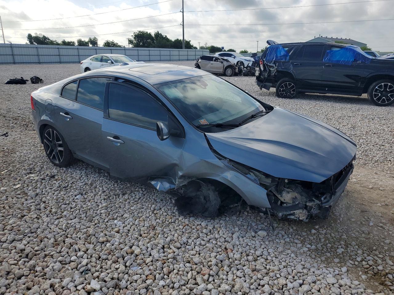 2018 VOLVO S60