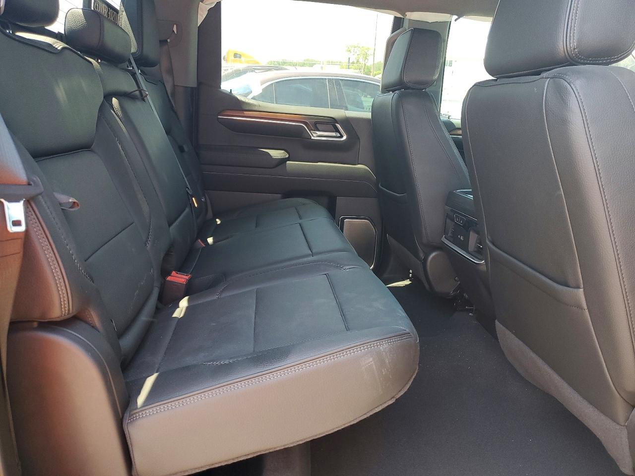 2024 GMC SIERRA