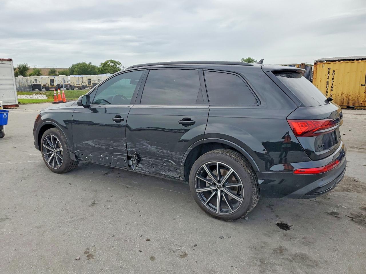2023 AUDI Q7