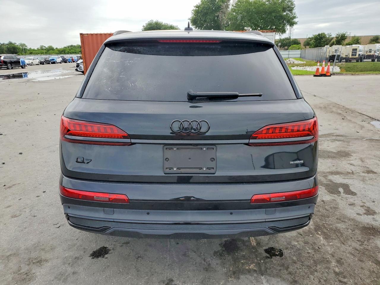 2023 AUDI Q7
