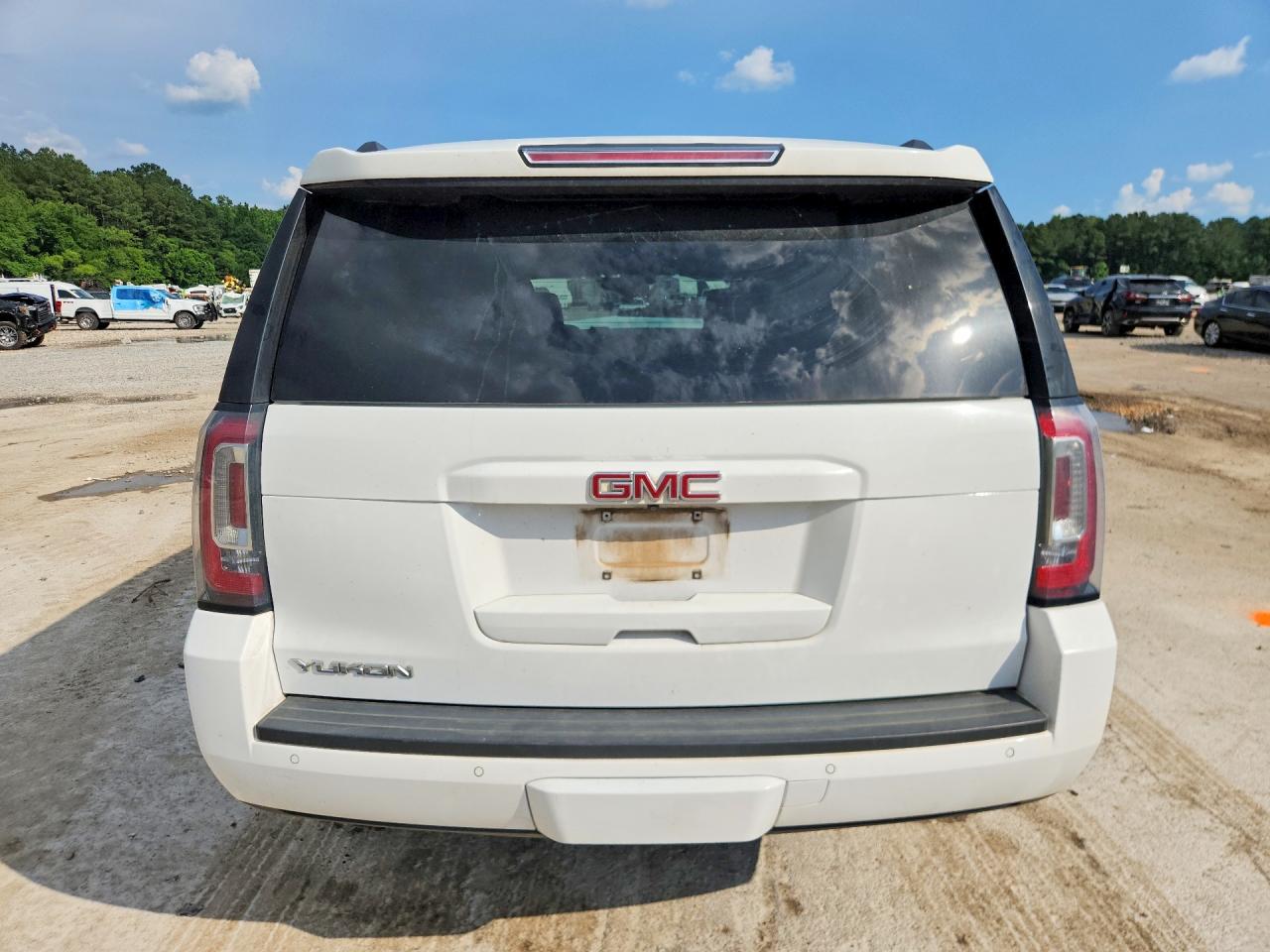 2020 GMC YUKON