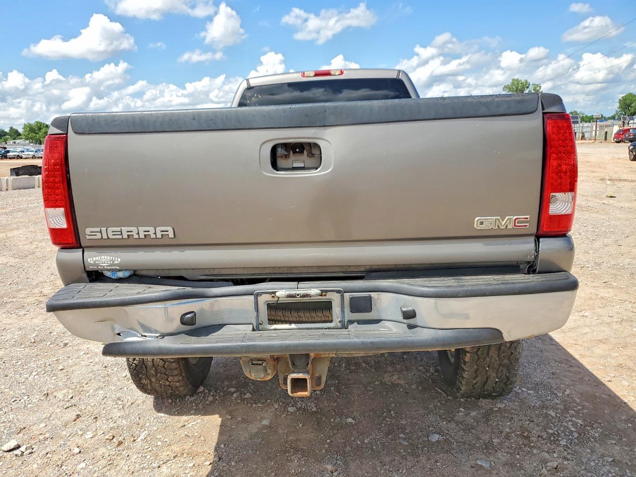 2007 GMC SIERRA