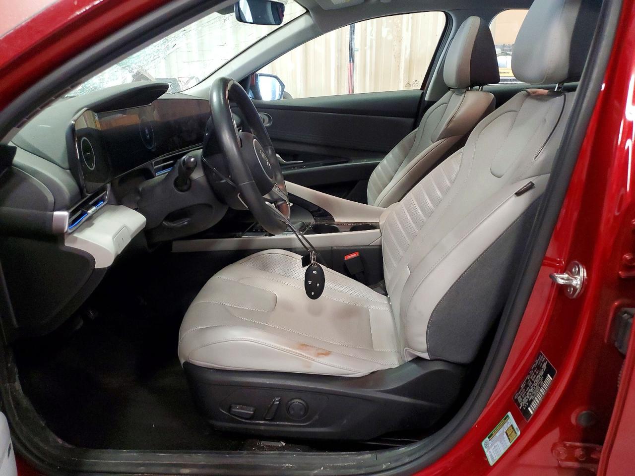 2024 HYUNDAI ELANTRA