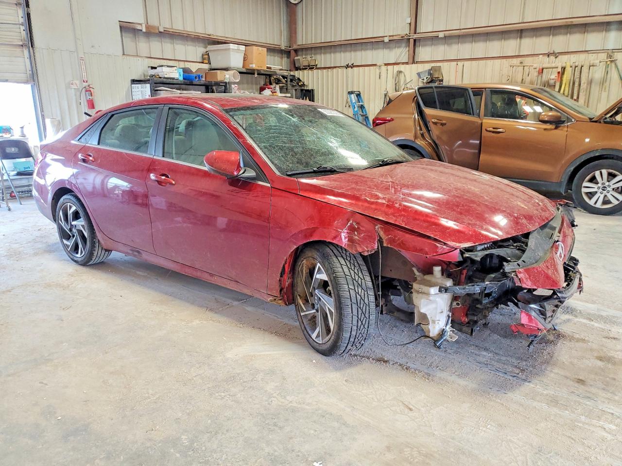 2024 HYUNDAI ELANTRA