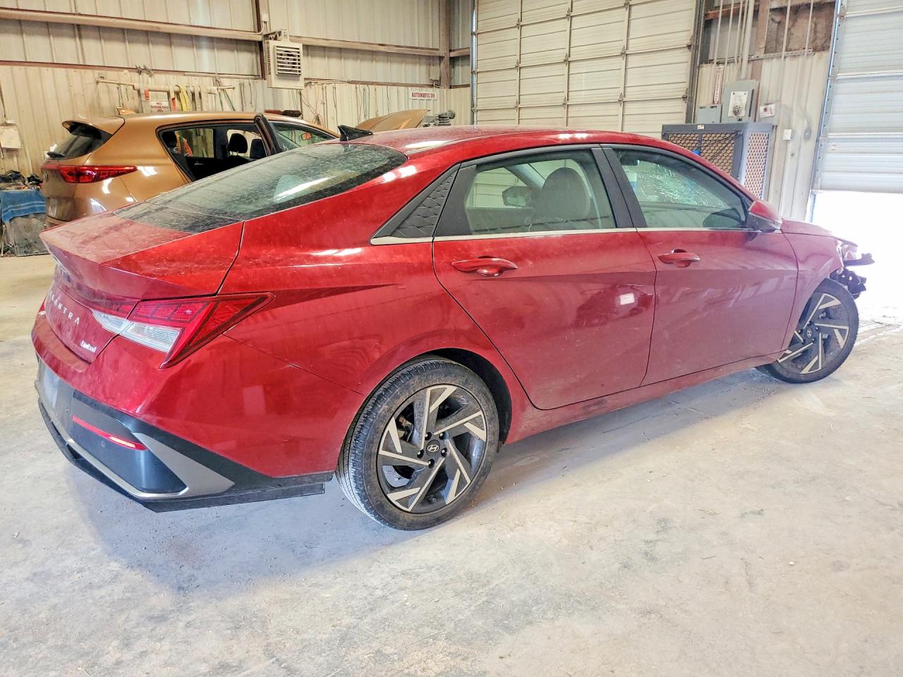 2024 HYUNDAI ELANTRA