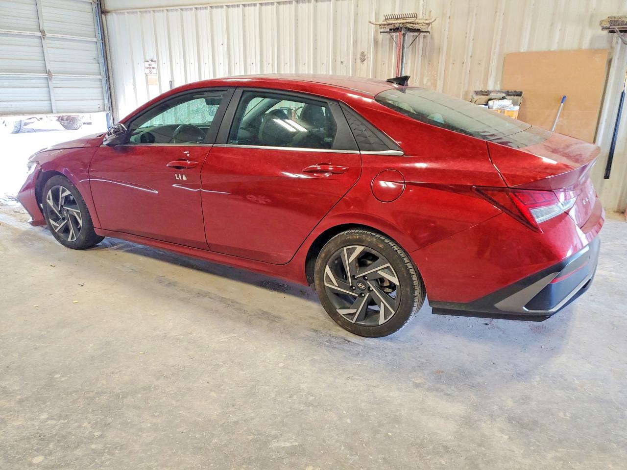 2024 HYUNDAI ELANTRA