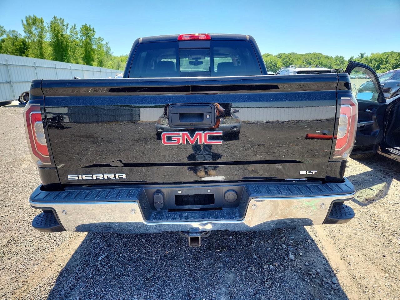 2018 GMC SIERRA