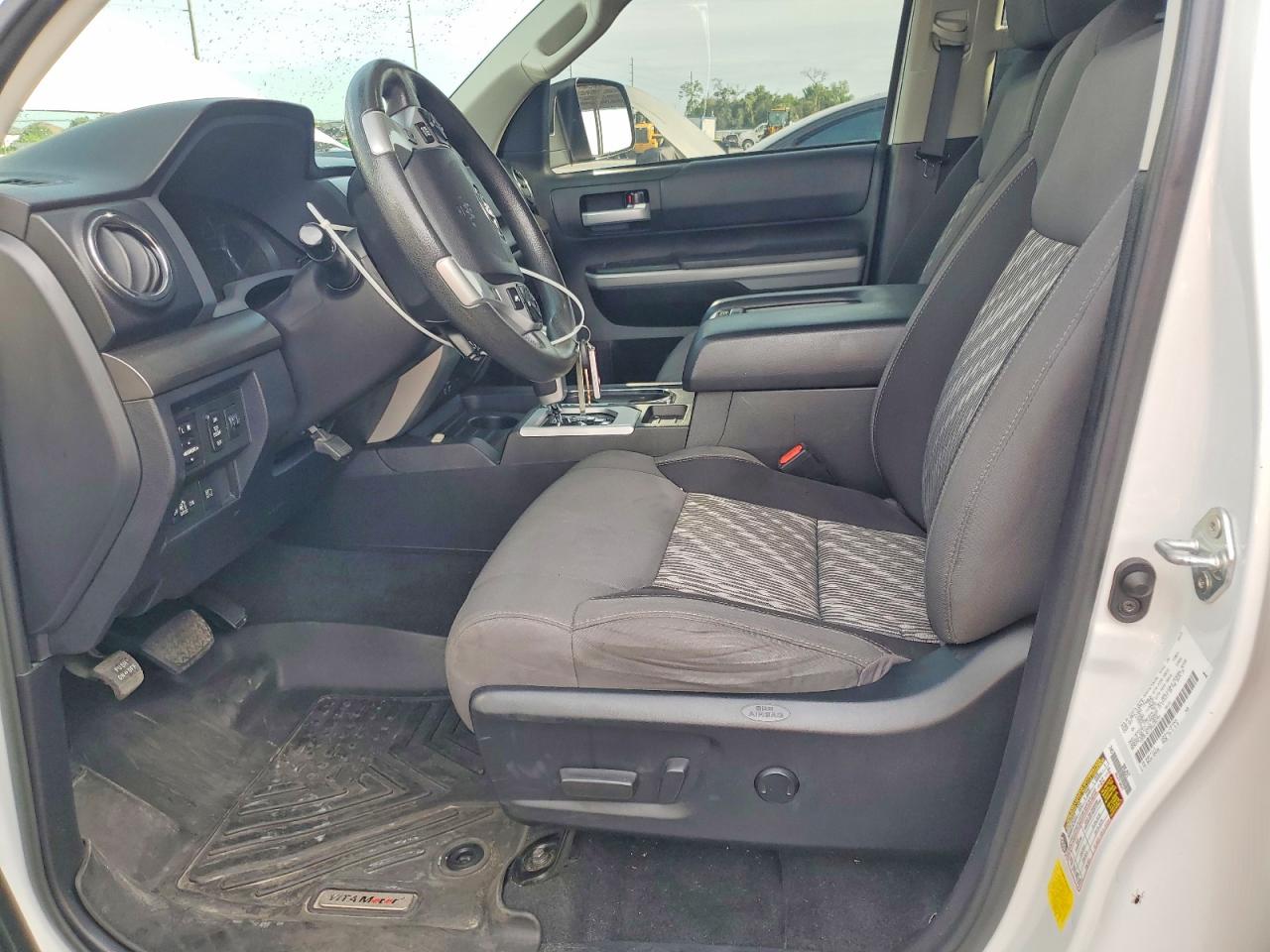 2021 TOYOTA TUNDRA