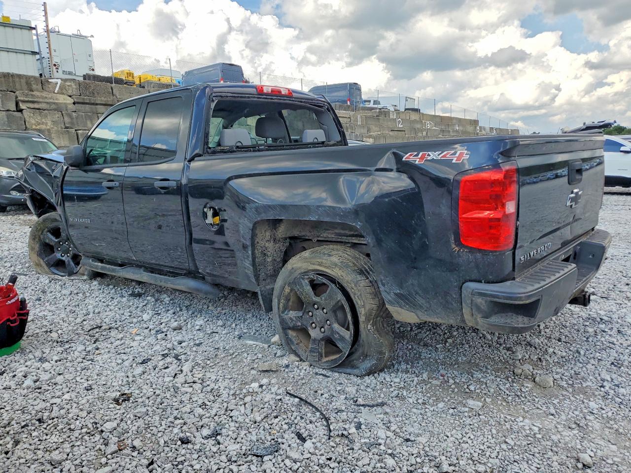 2016 CHEVROLET SILVERADO
