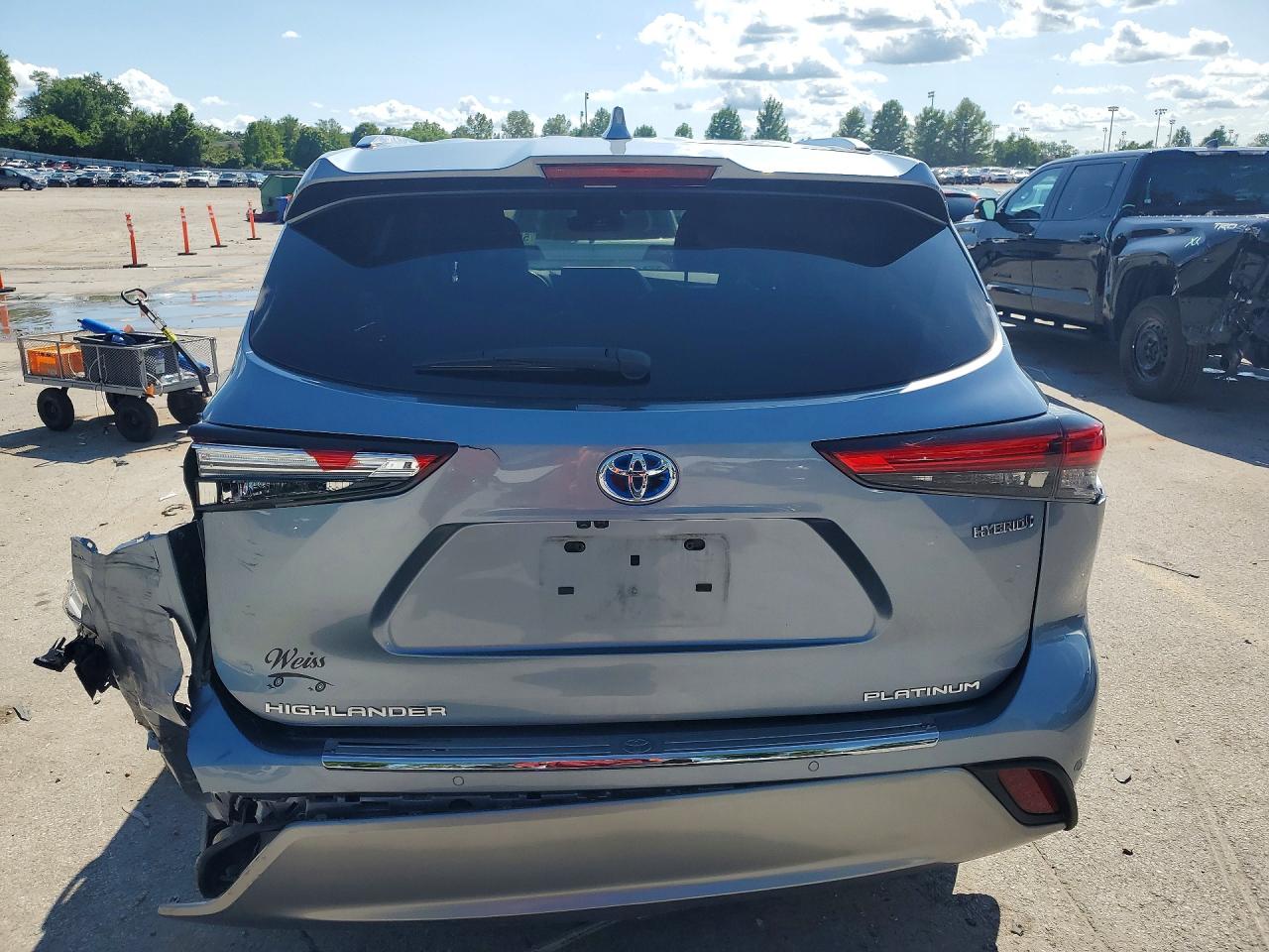 2021 TOYOTA HIGHLANDER