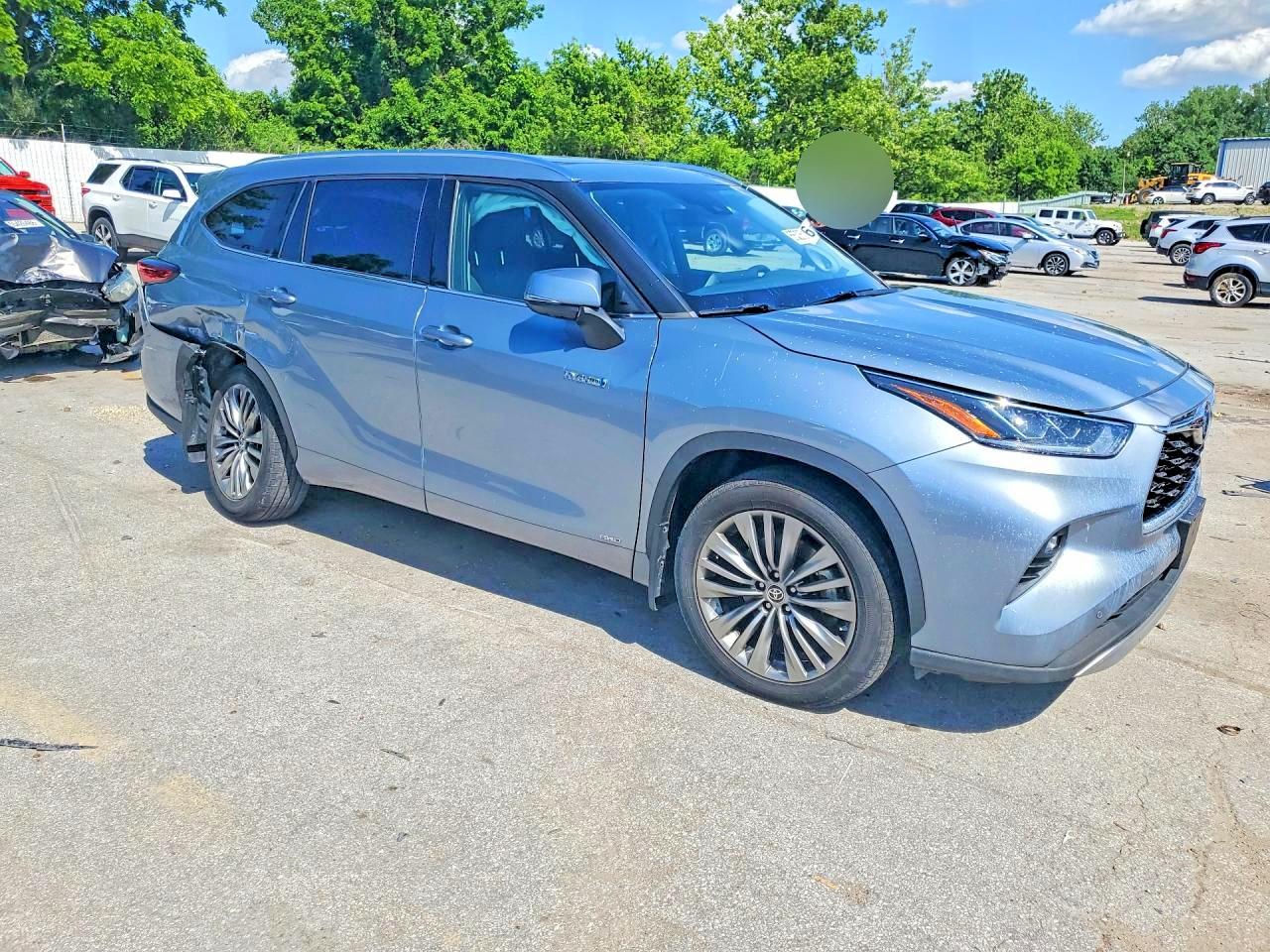 2021 TOYOTA HIGHLANDER