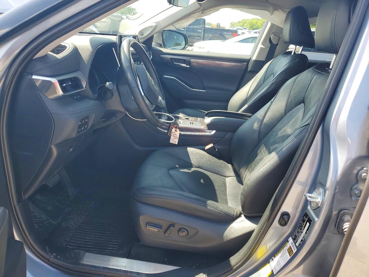2021 TOYOTA HIGHLANDER