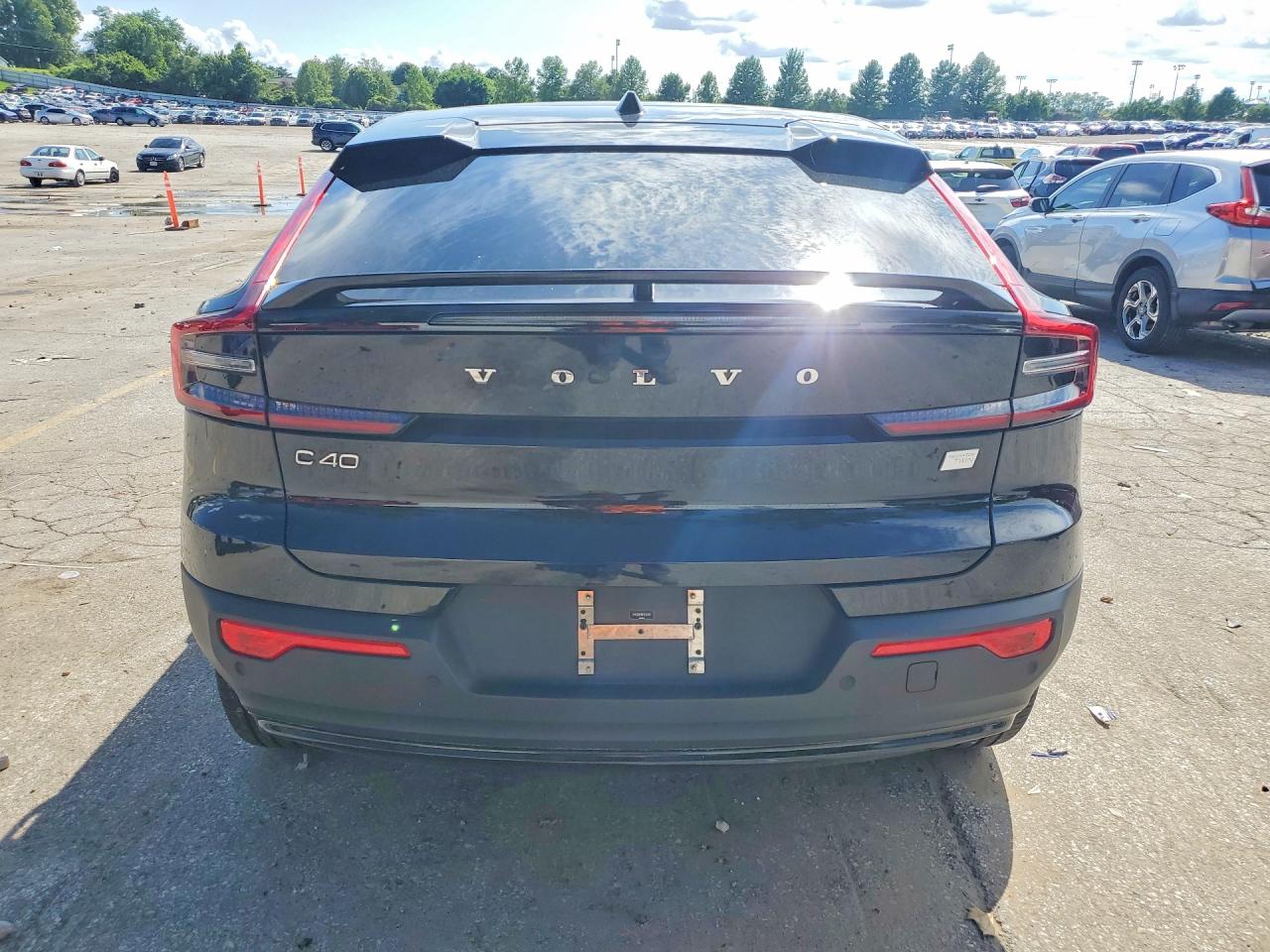 2023 VOLVO