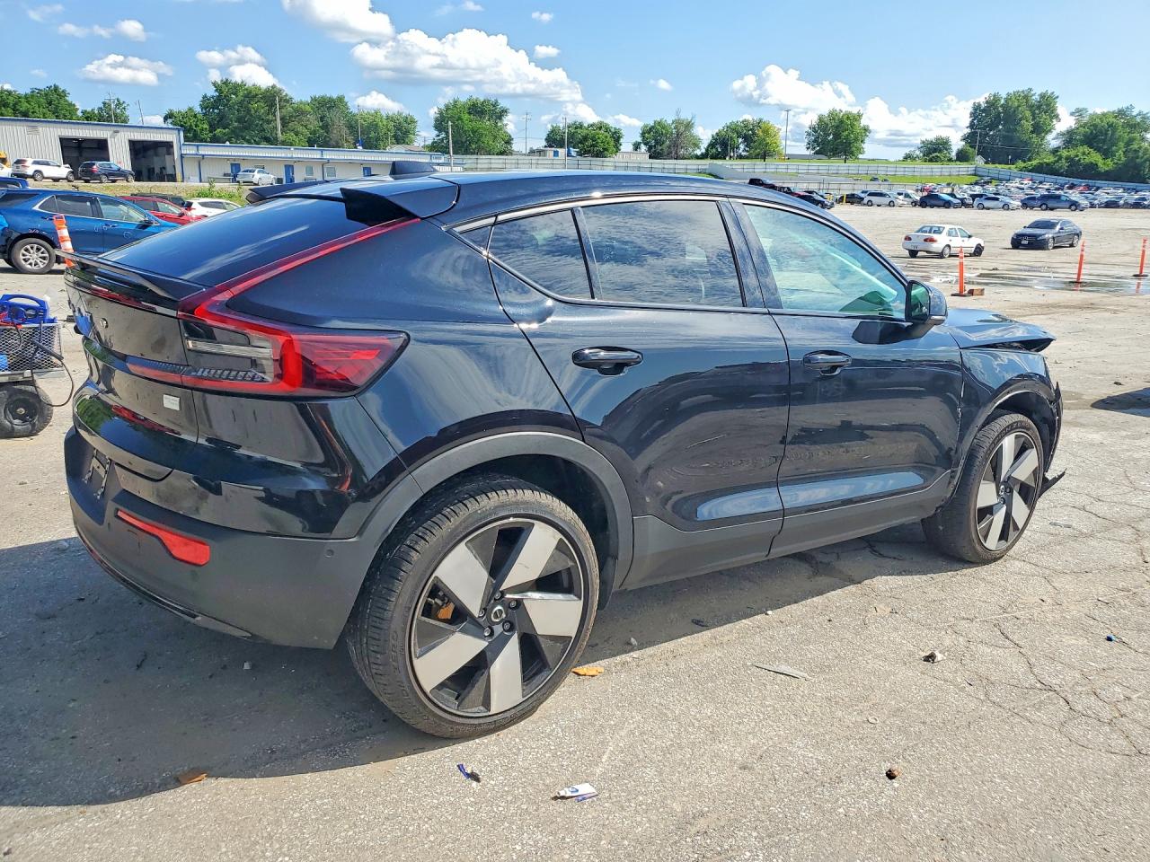 2023 VOLVO