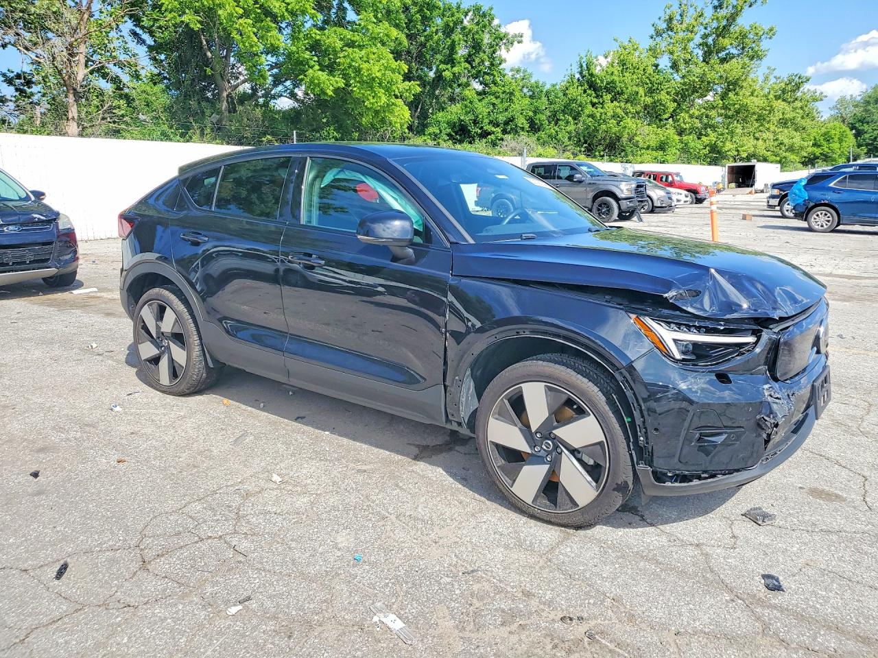 2023 VOLVO