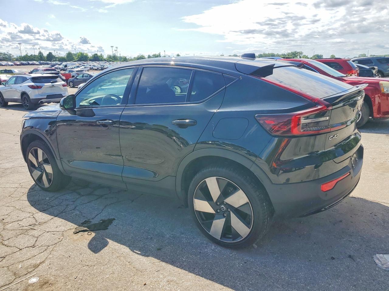 2023 VOLVO