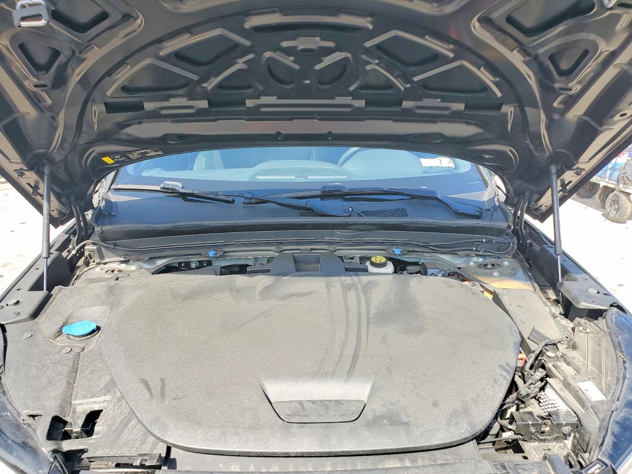 2023 VOLVO