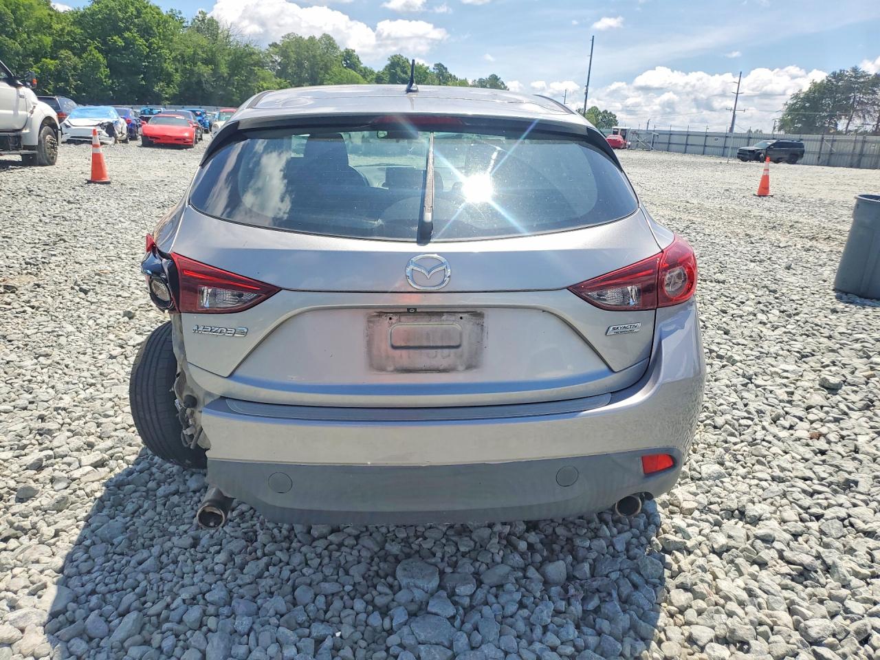 2016 MAZDA 3