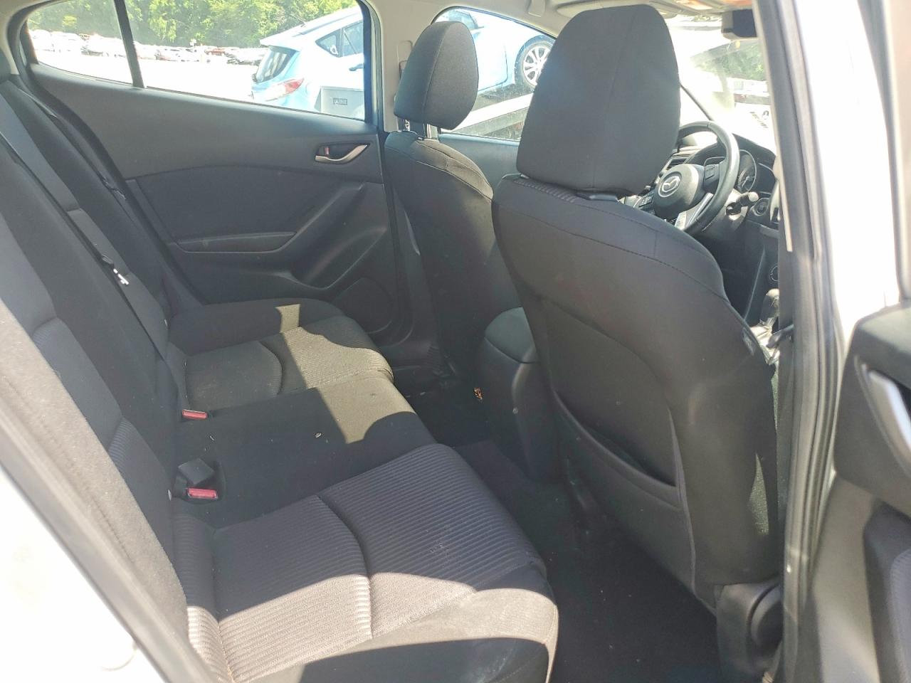 2016 MAZDA 3