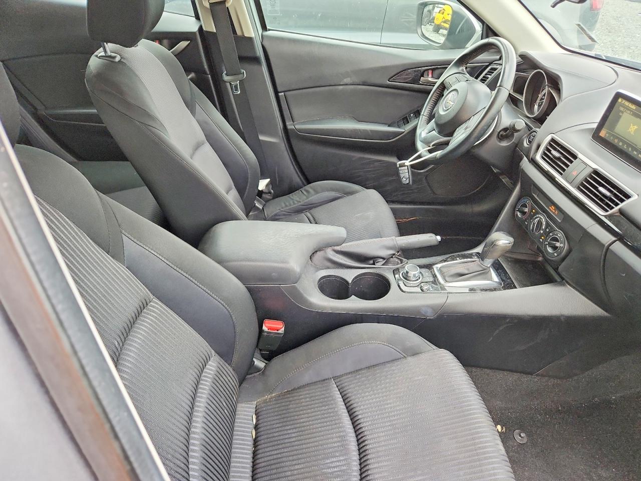 2016 MAZDA 3