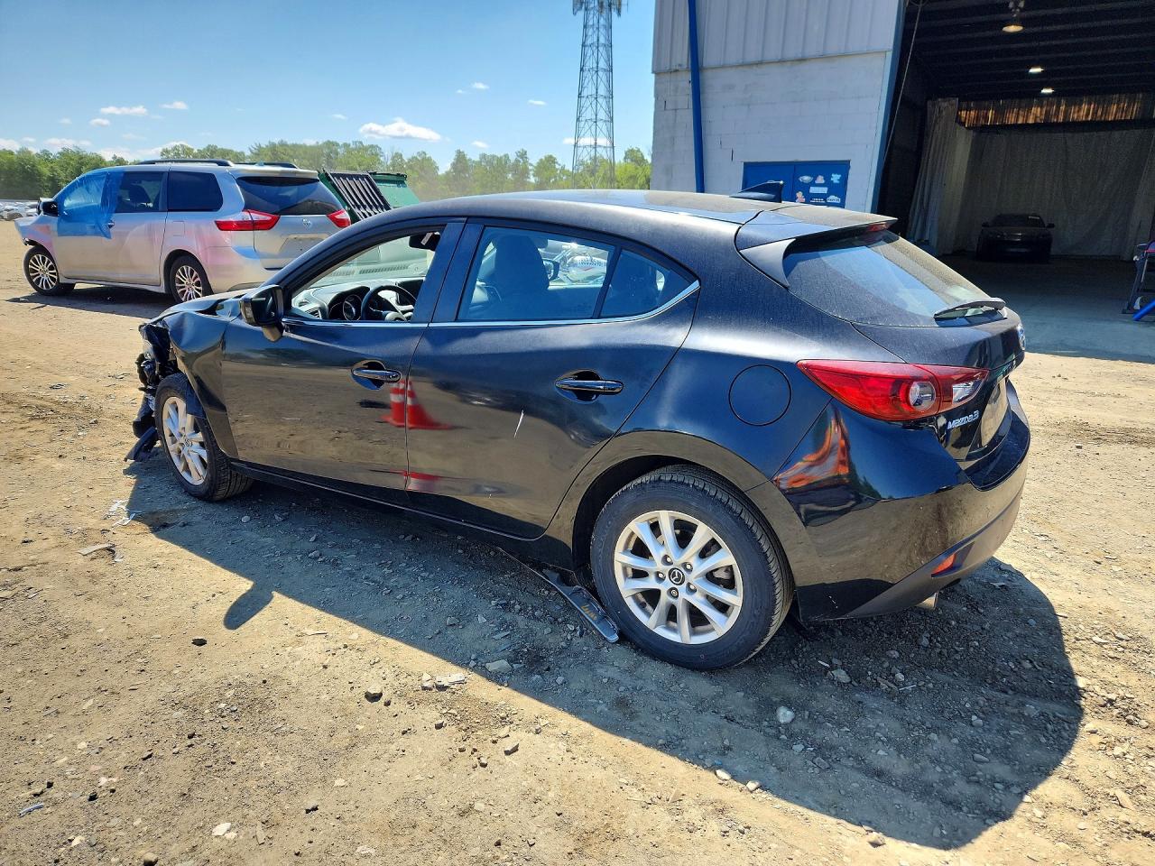 2016 MAZDA 3