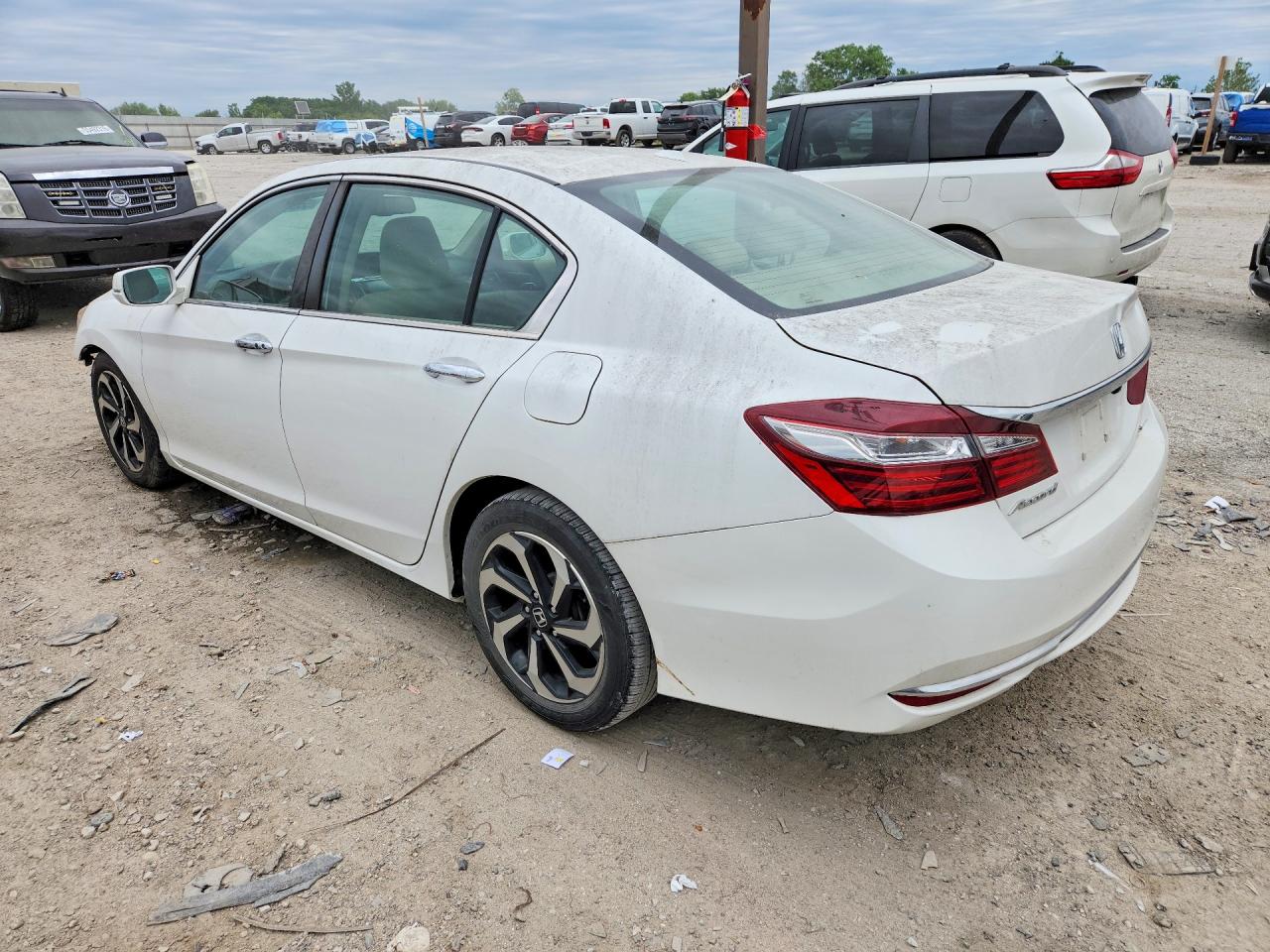 2016 HONDA ACCORD