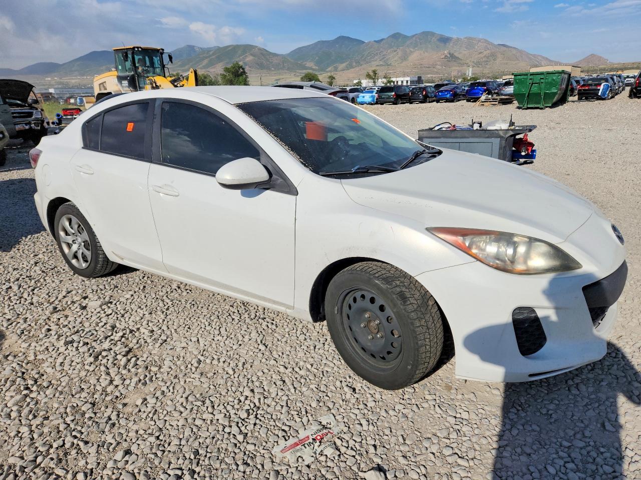 2012 MAZDA 3