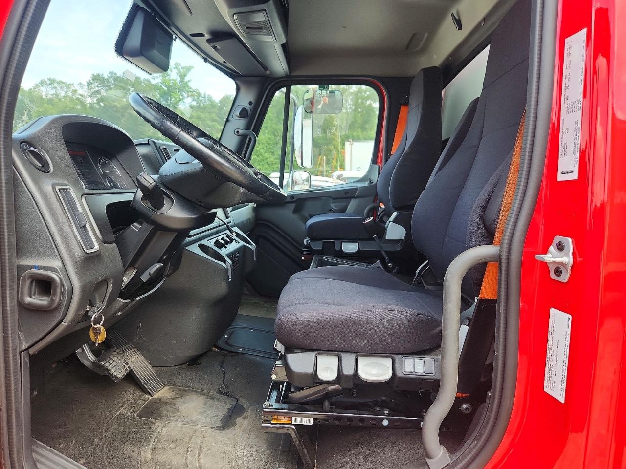 2025 FRHT - FREIGHTLINER ALL OTHER