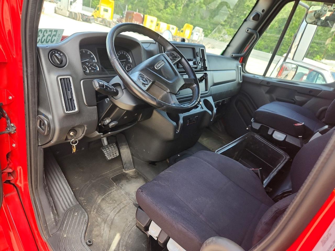 2025 FRHT - FREIGHTLINER ALL OTHER