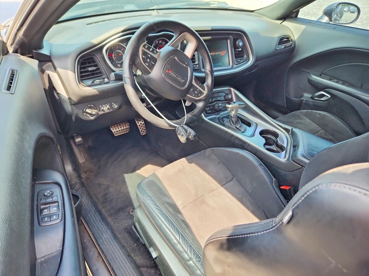 2016 DODGE CHALLENGER