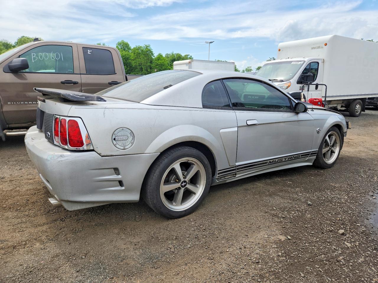 2004 FORD MUSTANG