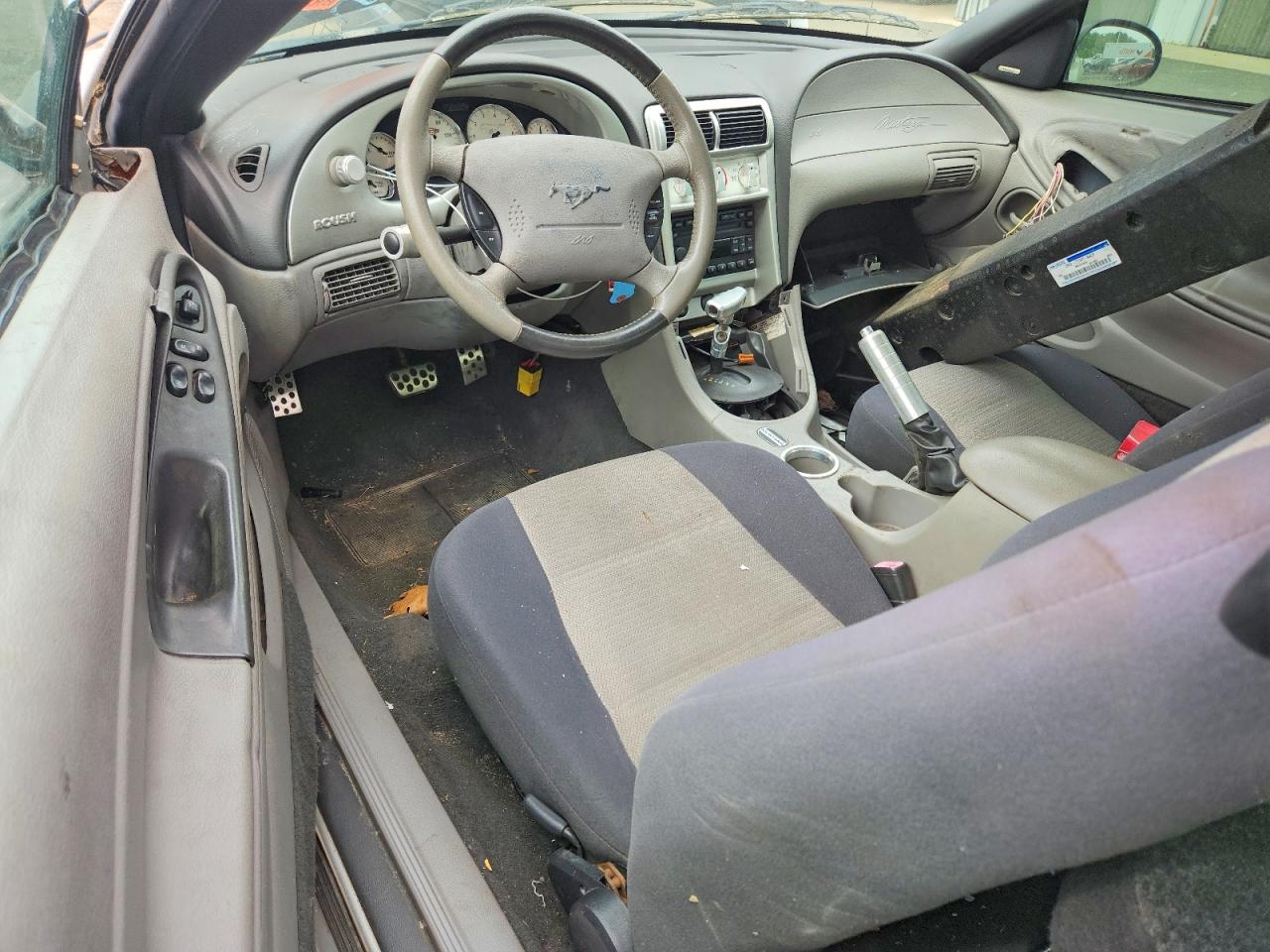 2004 FORD MUSTANG