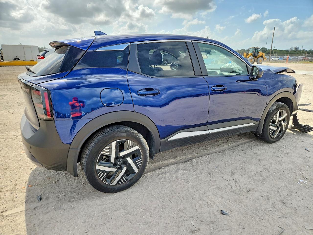 2025 NISSAN KICKS