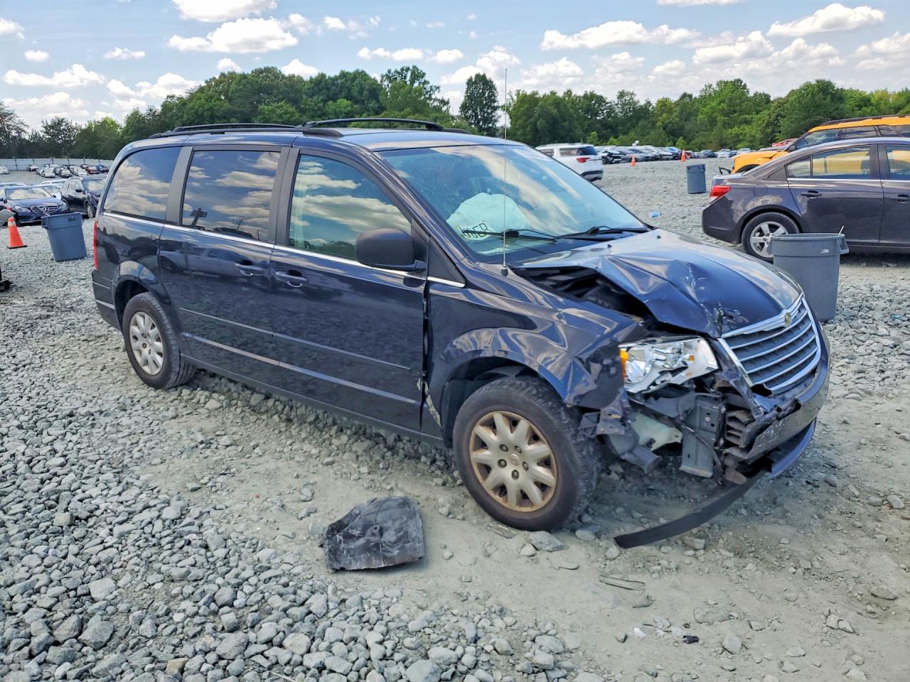 2010 CHRYSLER MINIVAN