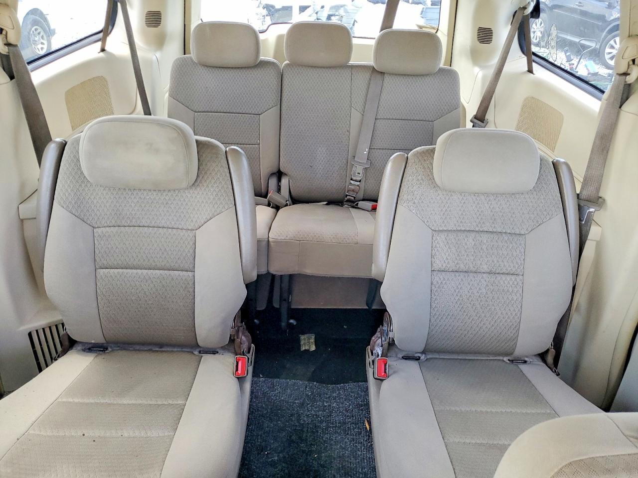 2010 CHRYSLER MINIVAN