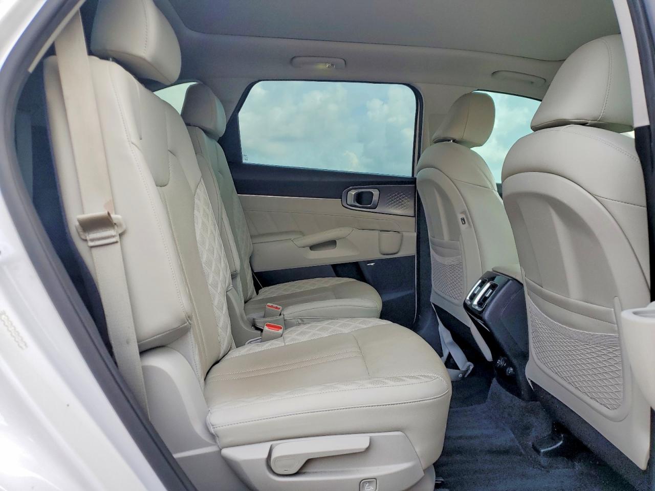 2022 KIA SORENTO