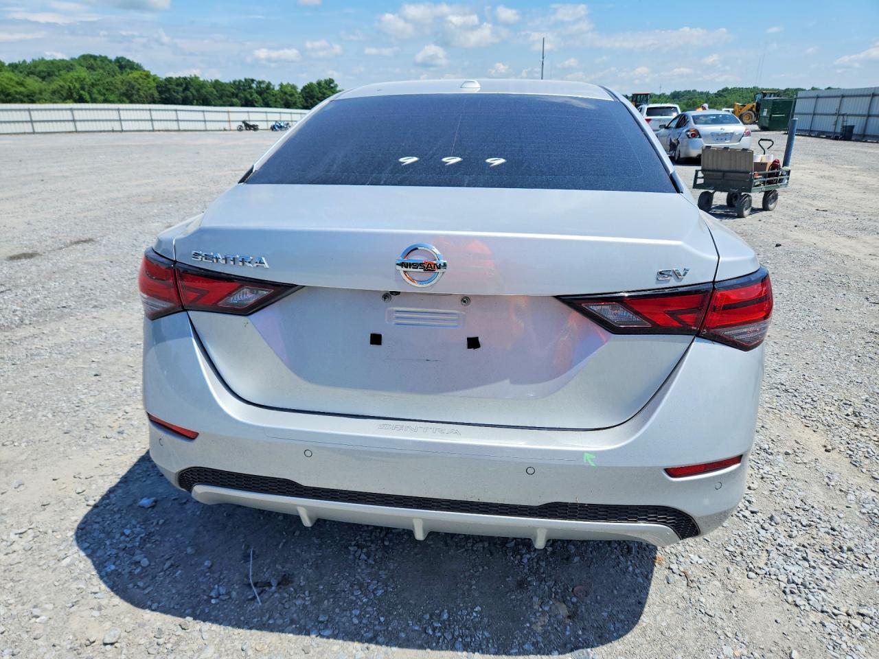 2022 NISSAN SENTRA