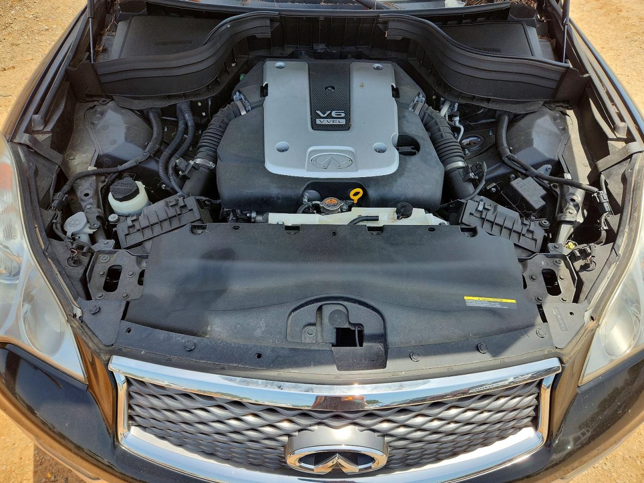 2016 INFINITI QX50 BASE