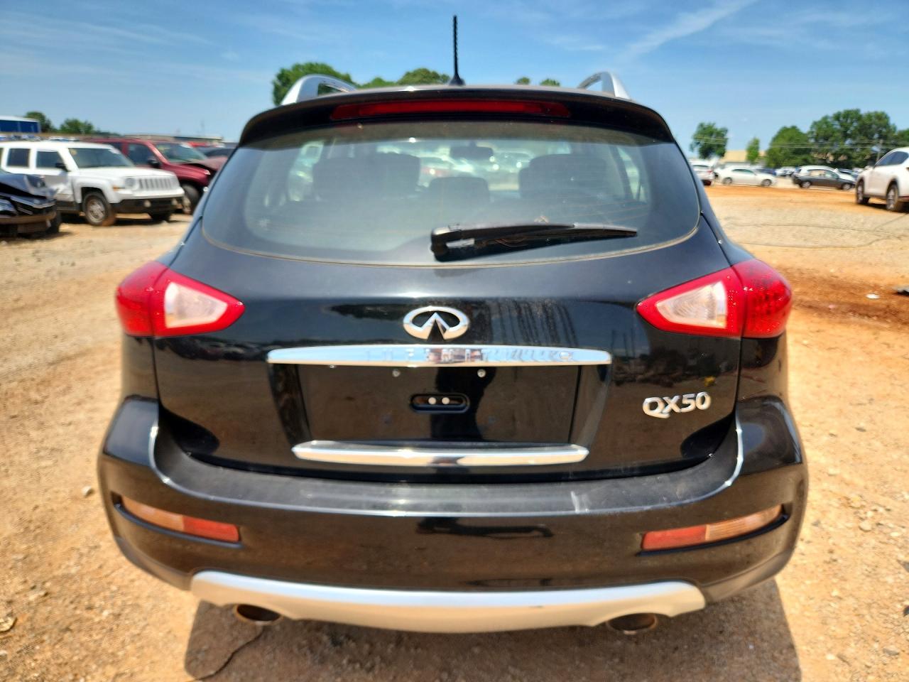 2016 INFINITI QX50 BASE