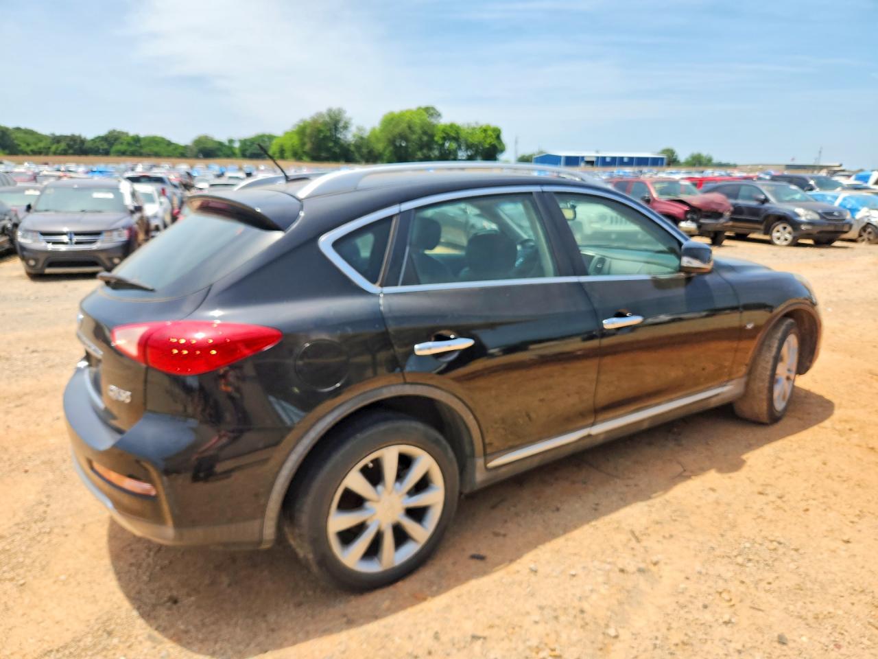 2016 INFINITI QX50 BASE