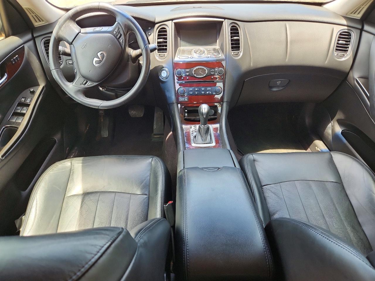 2016 INFINITI QX50 BASE