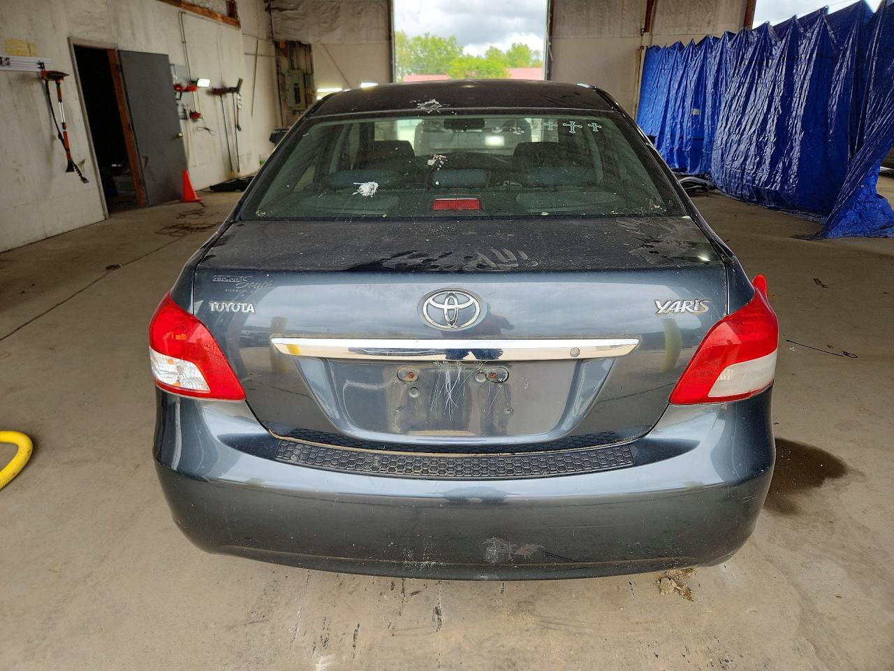 2010 TOYOTA YARIS